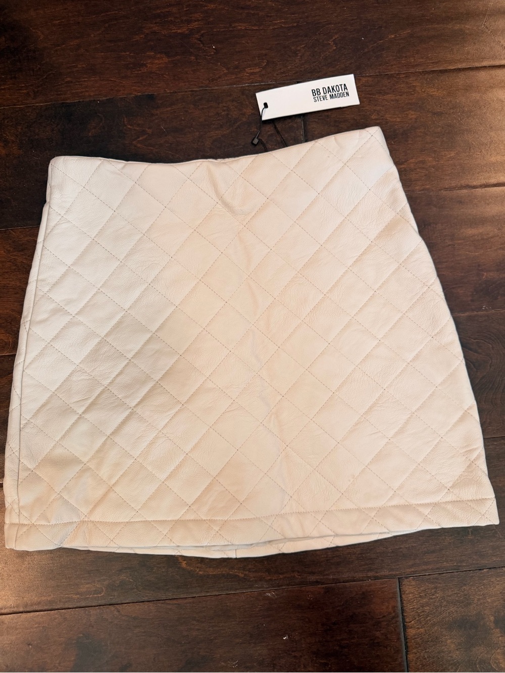 BB Dakota Steve Madden Cream Quilted Mini Skirt Faux Leather